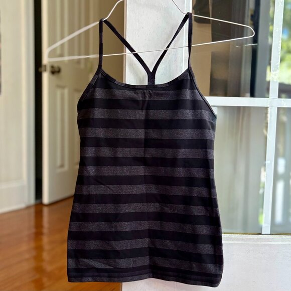 Lululemon Black and Grey Stripe Built in Bra Fitted Tank Top Women 4 - Picture 4 of 9